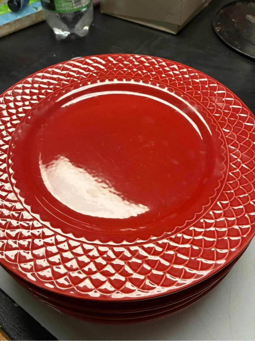 Vibrant Red Scallop-Pattern Ceramic Dinner Plate - Set of 6